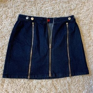 Signature 8 Denim Skirt with Zipper